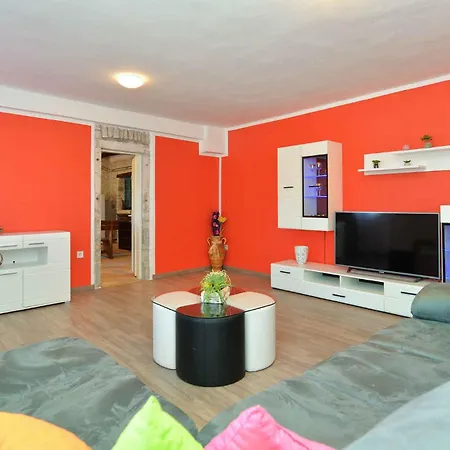 With A - C In Mrgani-istrien 44567 Appartement *